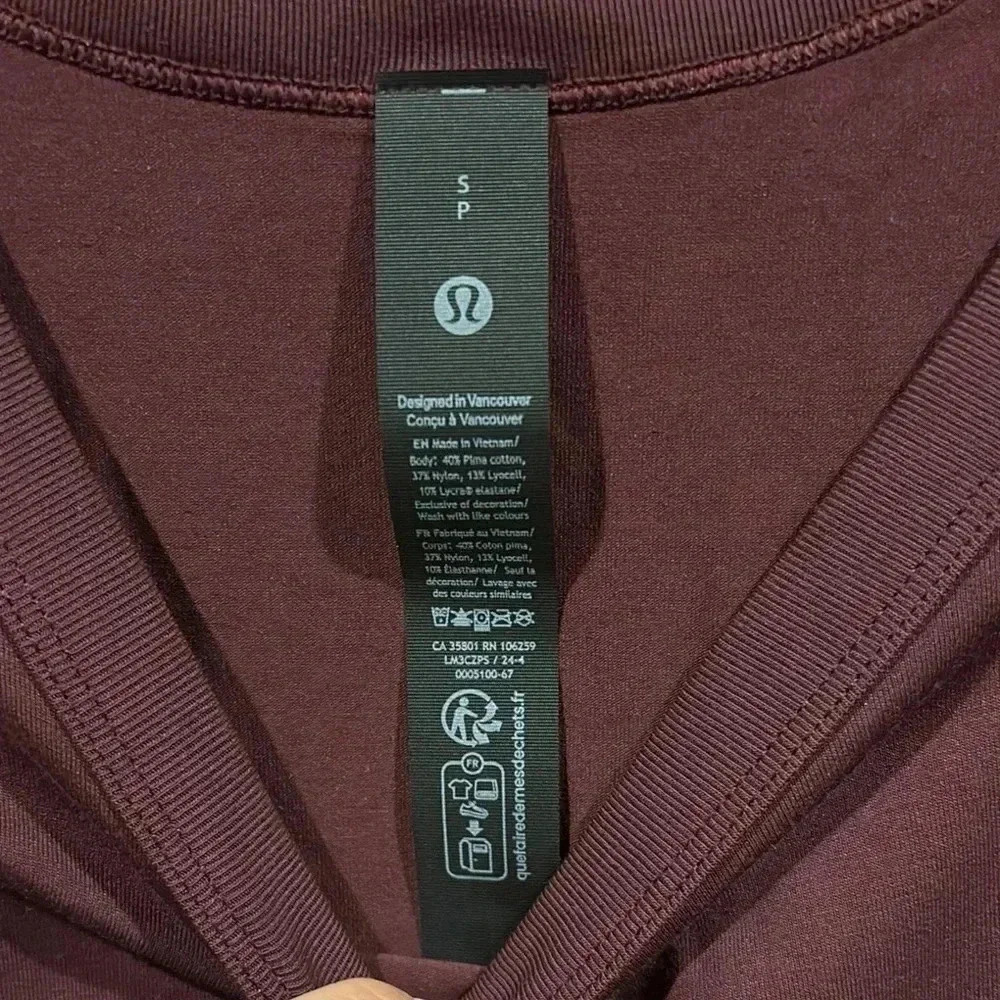 lululemon athletica Red Short Sleeve Tee - Picture 2 of 4